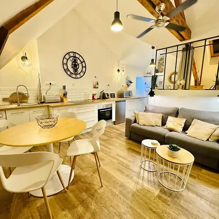 Le Neo Au 17, Cosy Dans Le Centre Historique De רודז