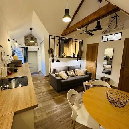 Le Neo Au 17, Cosy Dans Le Centre Historique De Daire *